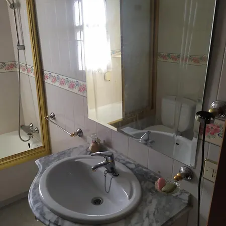 Bed and Breakfast Privada Triple Individual *