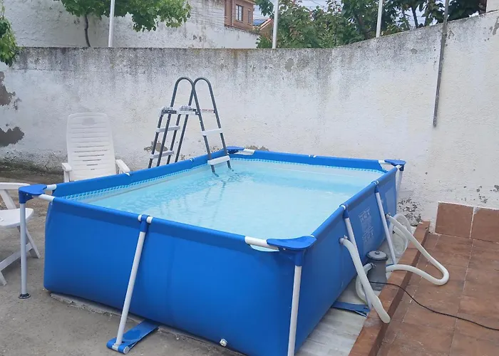 Privada Triple Individual Bed & Breakfast